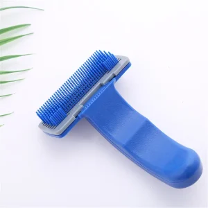 CEPILLO EXPULSA PELO CHICO